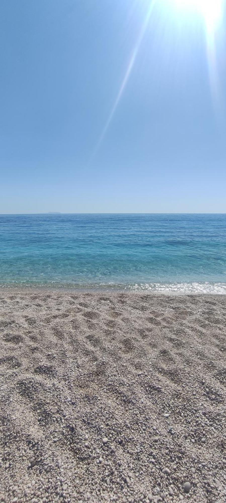 Glamping Rooms At The Sea Turtle Dhërmi Kültér fotó
