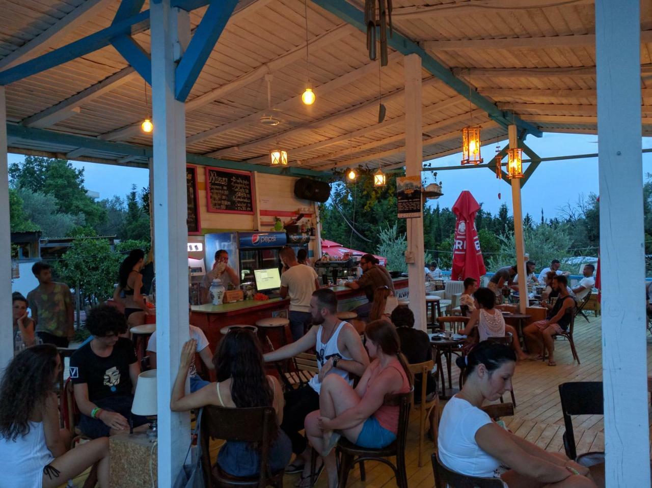 Glamping Rooms At The Sea Turtle Dhërmi Kültér fotó