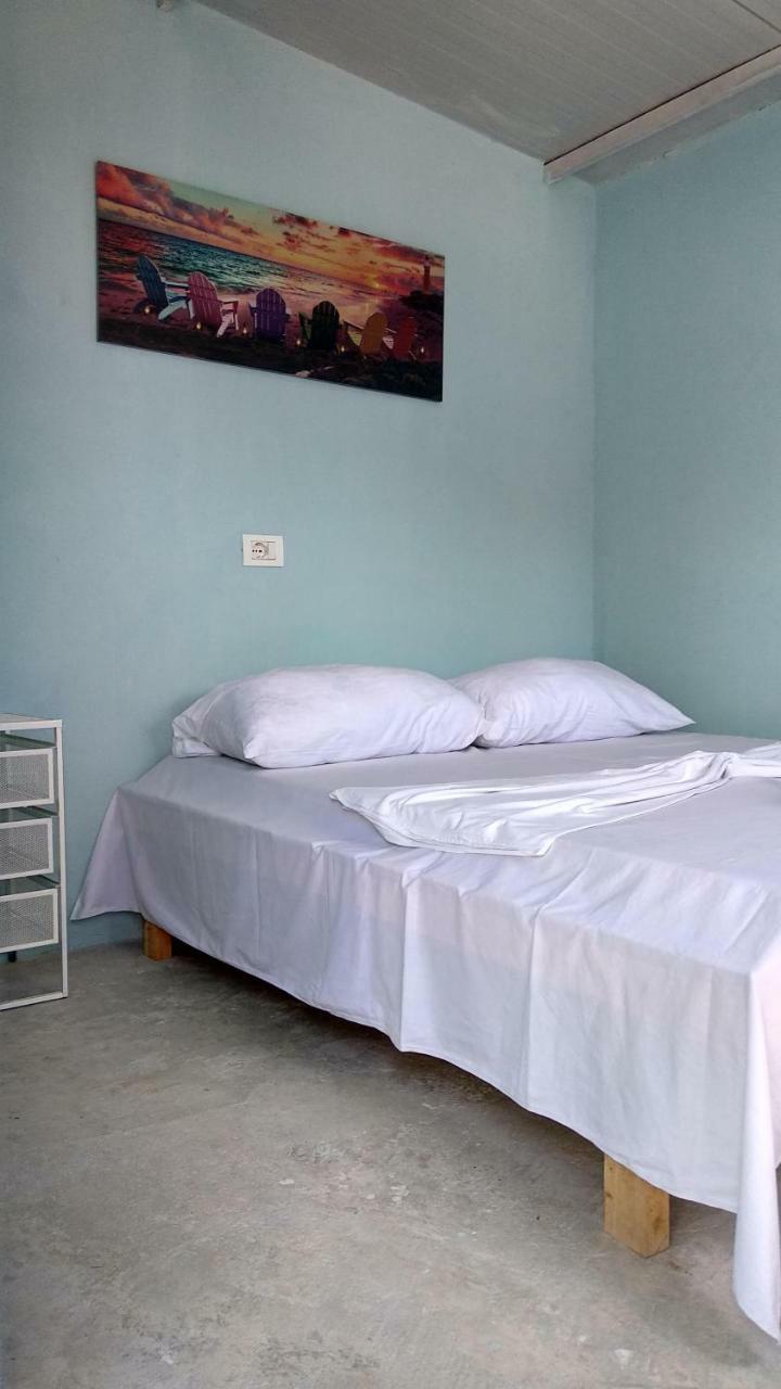 Glamping Rooms At The Sea Turtle Dhërmi Kültér fotó